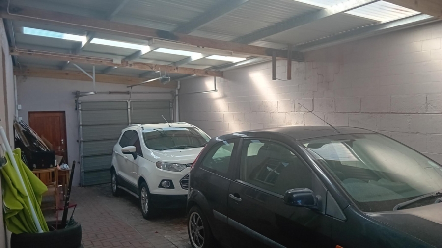 4 Bedroom Property for Sale in Parkersdorp Western Cape